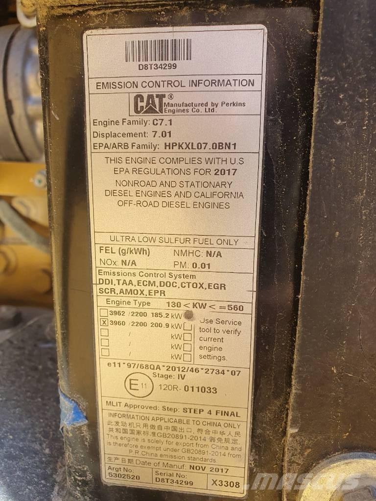 CAT 950M Kolesové nakladače