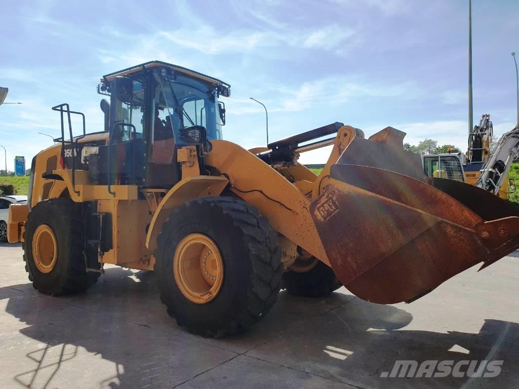 CAT 950M Kolesové nakladače