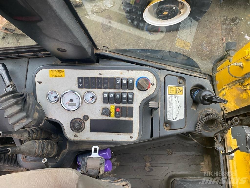 JCB 2 CX Rýpadlo-nakladače