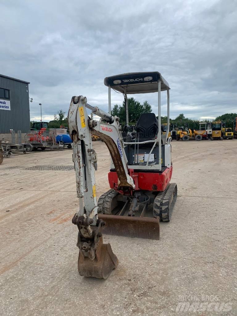 Takeuchi TB 215 R Mini rýpadlá < 7t