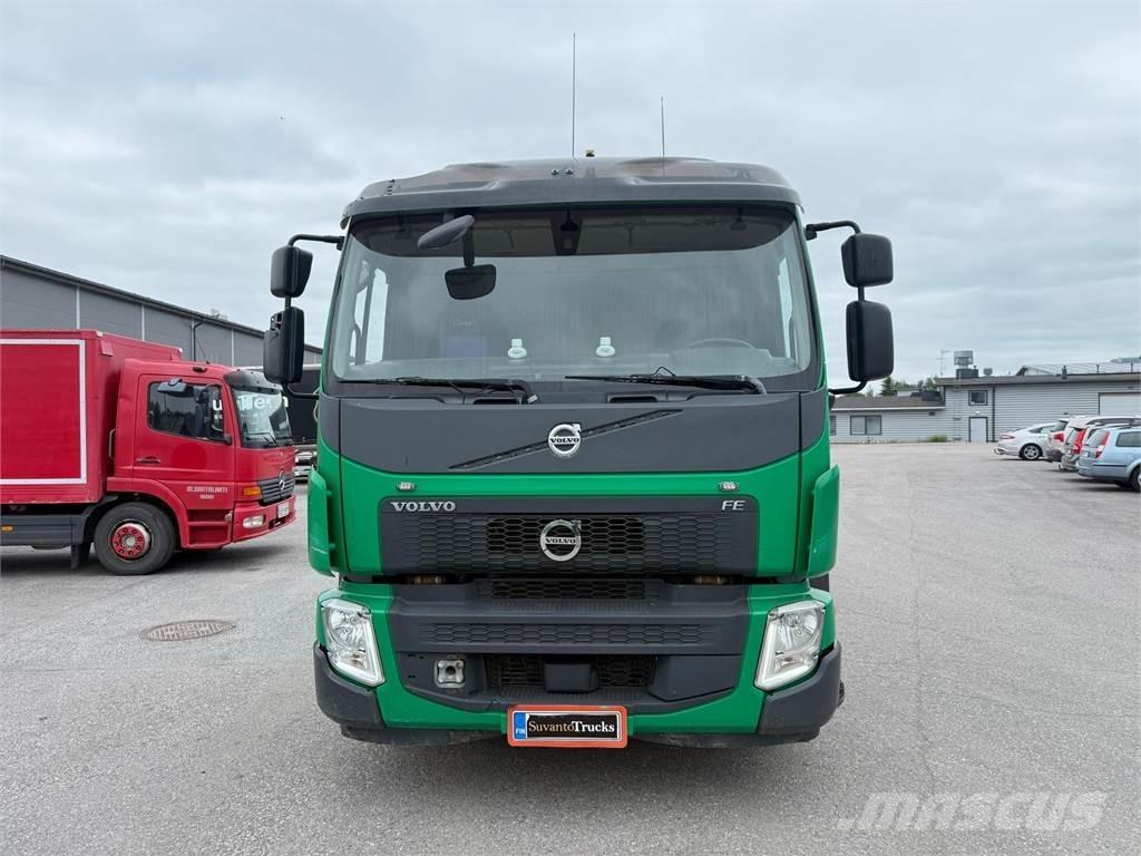 Volvo FE320 6x2*4 Hákový nosič kontajnerov