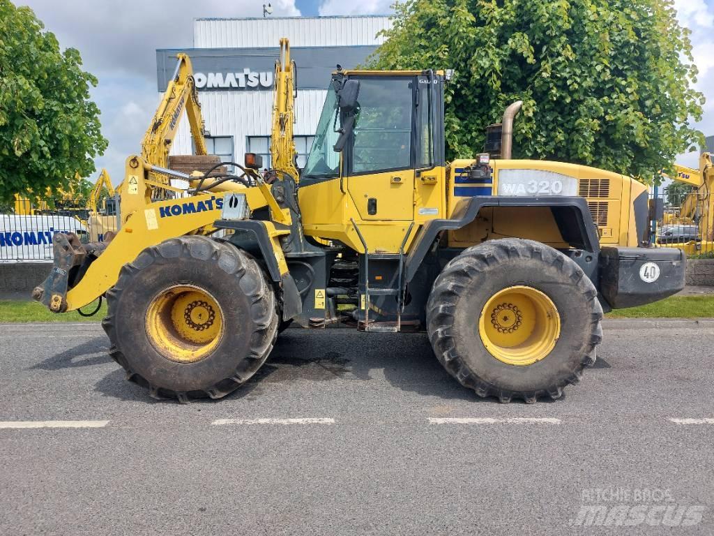 Komatsu WA320-5 Kolesové nakladače