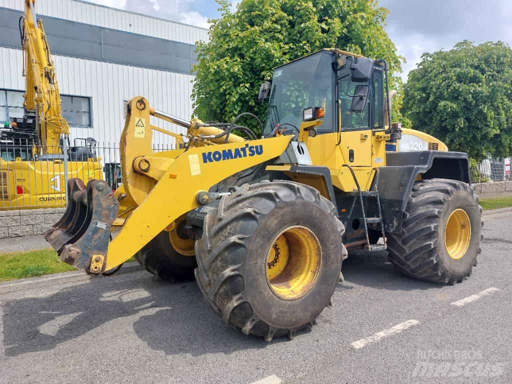 Komatsu WA320-5 Kolesové nakladače
