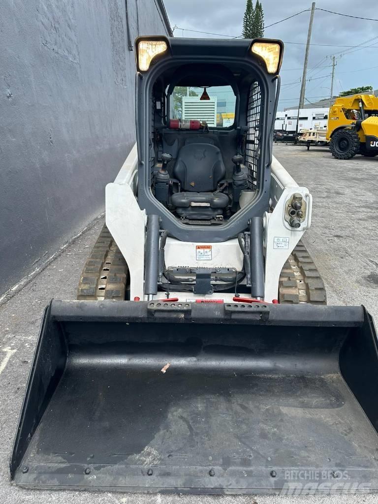 Bobcat T 550 Šmykom riadené nakladače