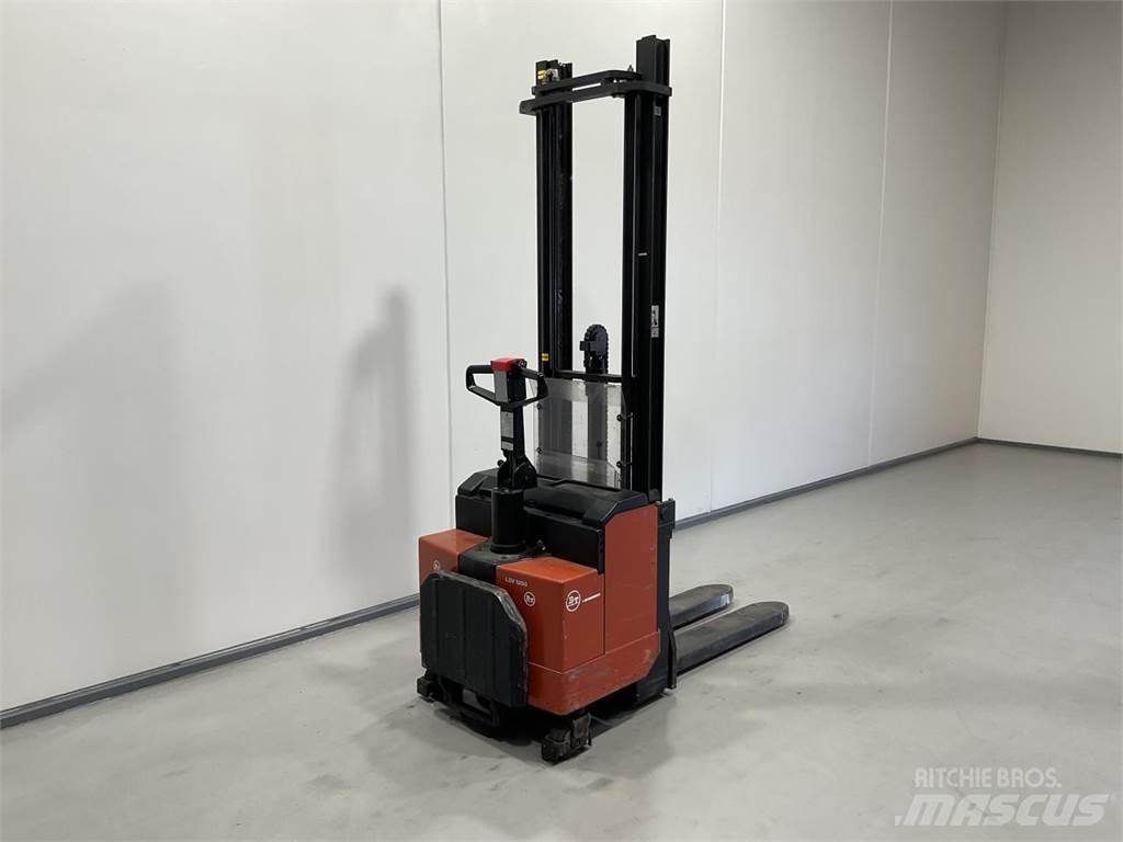 BT LSV 1250/11 Samohybné vozíky