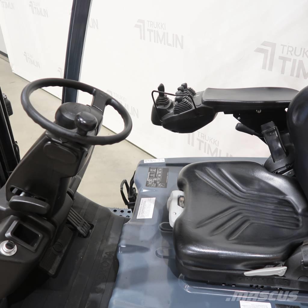 Toyota 8FBE20T Akumulátorové vozíky