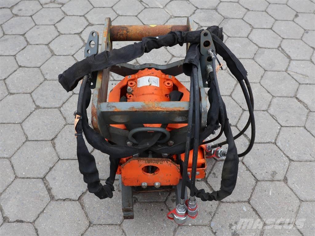  TILT ROTATOR TR07 Rýchlospojky