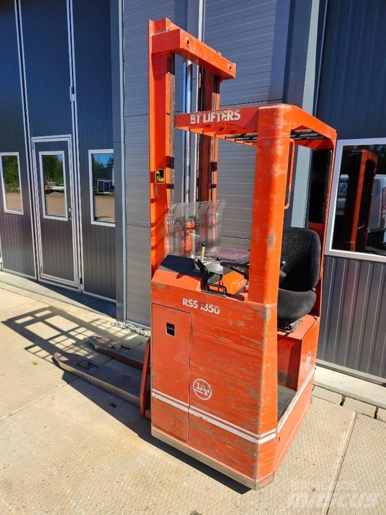 BT RSS 1350 Samohybné vozíky