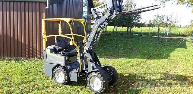 Eurotrac W10 Čelné nakladače a rýpadlá