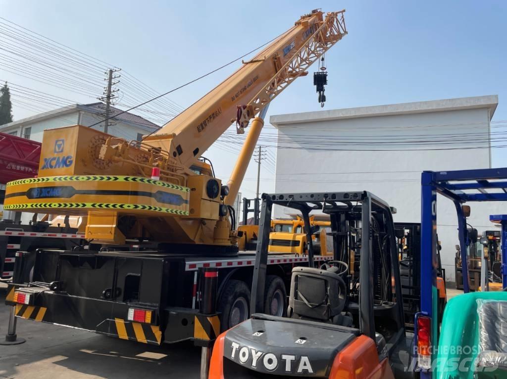 XCMG XCT25 Ton Univerzálne terénne žeriavy