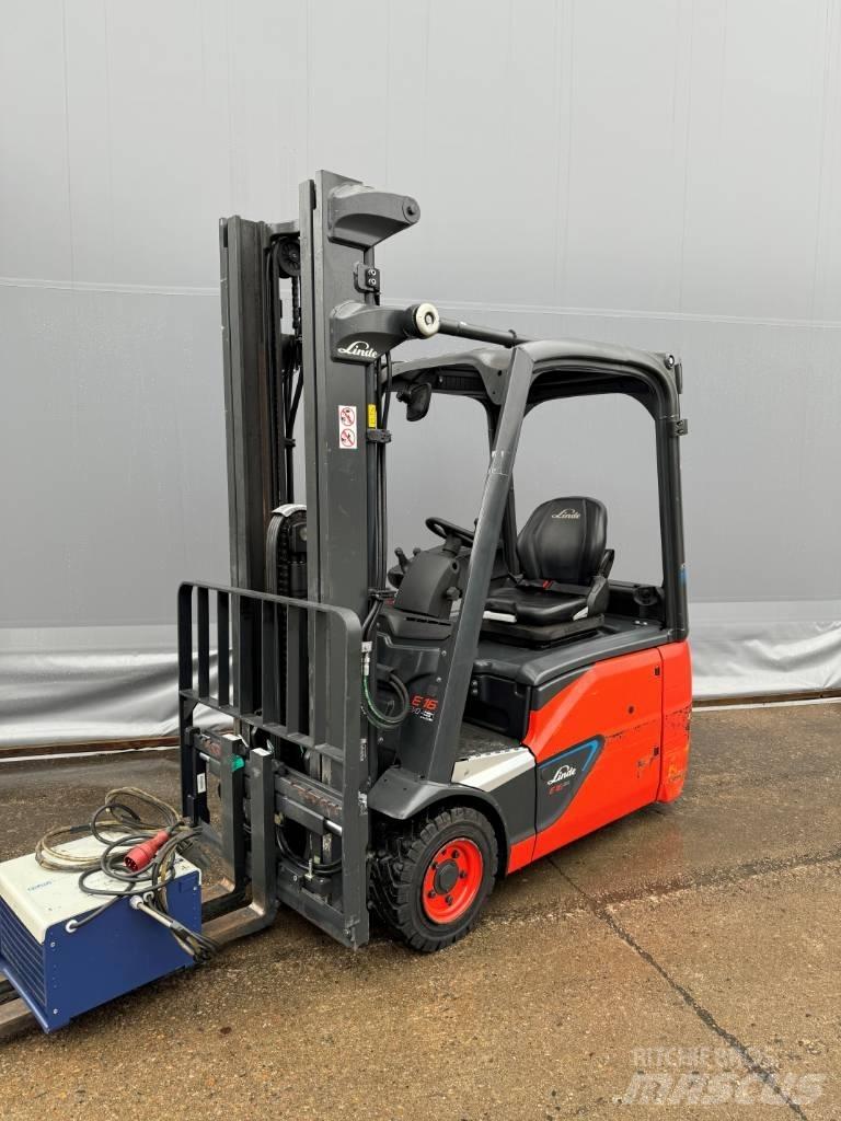 Linde E16-02 Akumulátorové vozíky