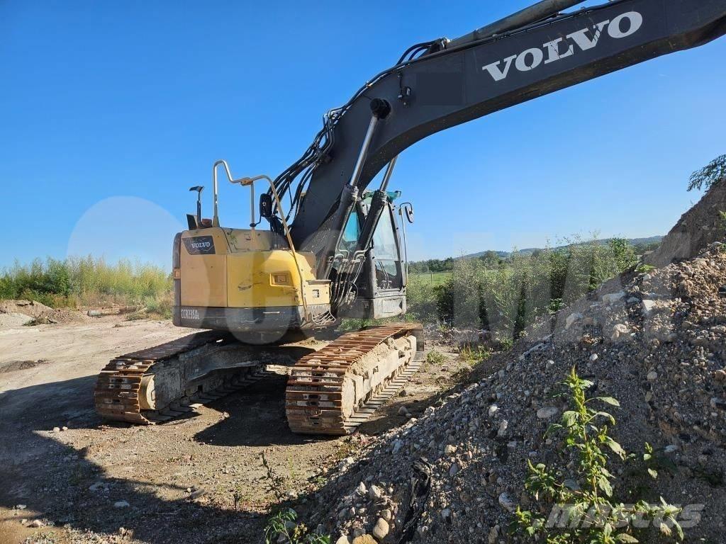 Volvo ECR 235 D Pásové rýpadlá