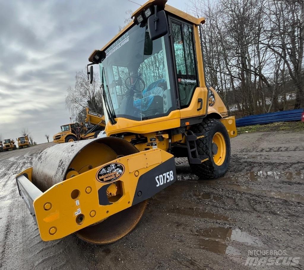 Volvo SD 75 Ťahačové valce