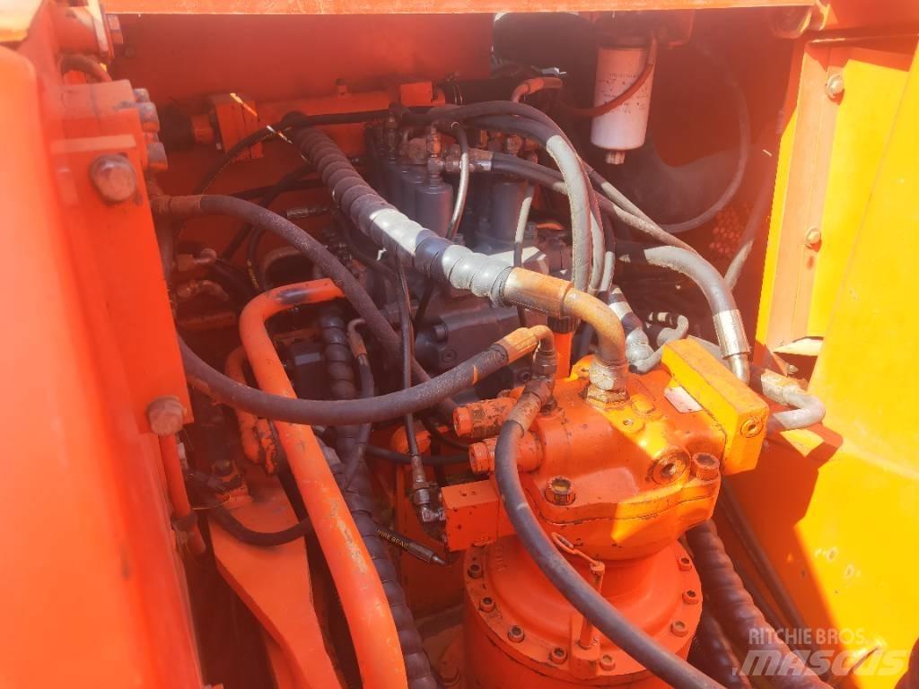 Doosan DH220LC-7 Pásové rýpadlá