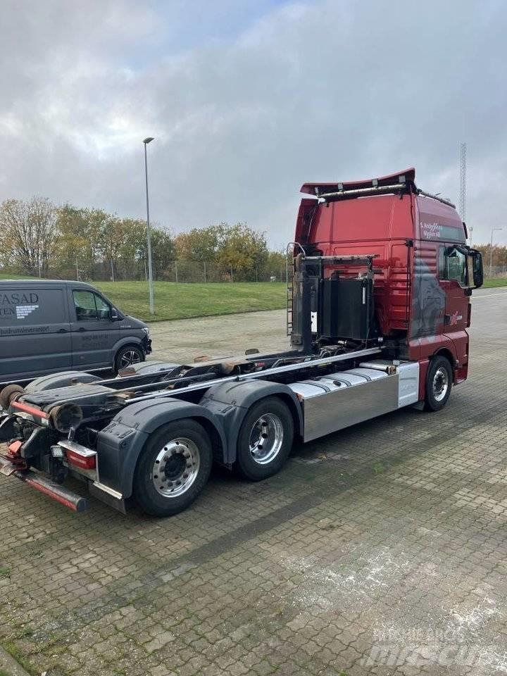 MAN TGX 26.510 Hákový nosič kontajnerov