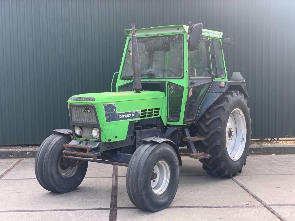 Deutz-Fahr D7207C Traktory