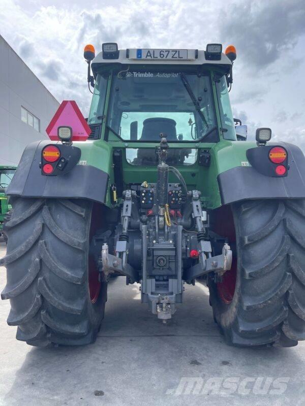 Fendt 820 Vario TMS Traktory