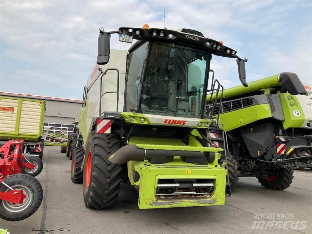 CLAAS Trion 520 Kombinované zberacie stroje