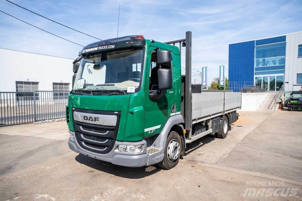 DAF LF 180 (10T.) Plošinové nákladné automobily/nákladné automobily so sklápacími bočnicami