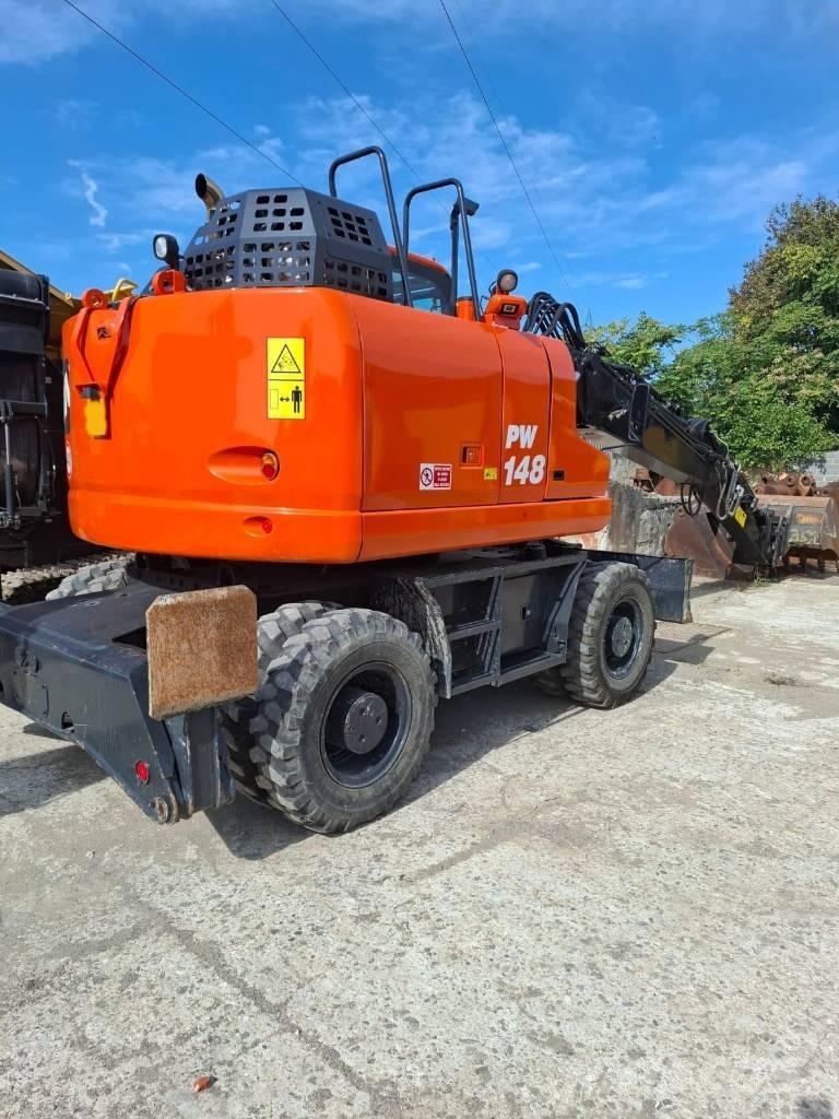 Komatsu PW 148-11 Kolesové rýpadlá