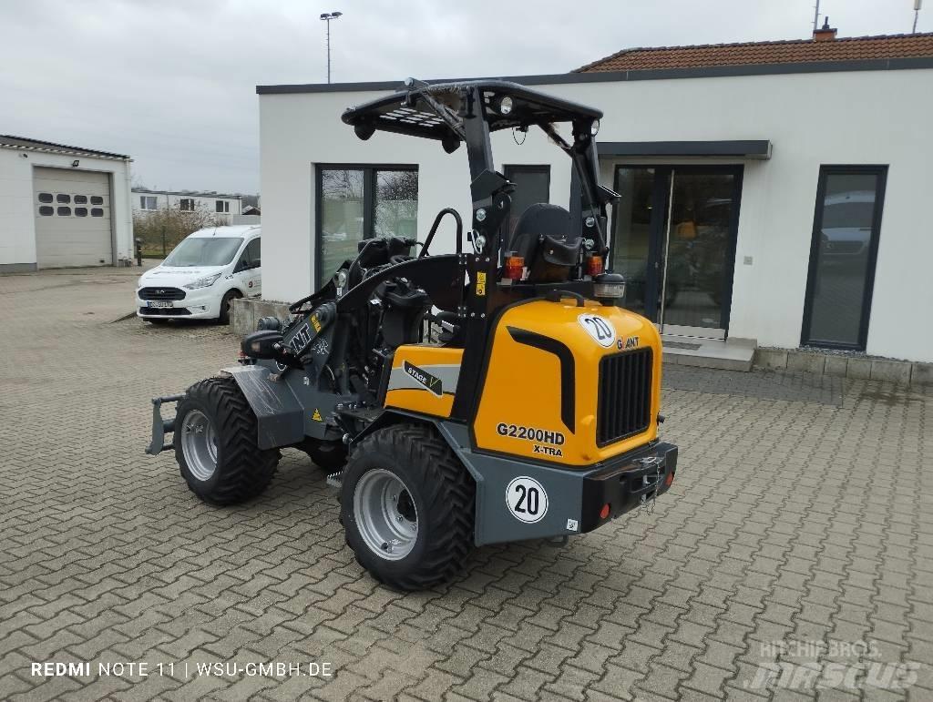 GiANT G2200 Xtra HD Čelné nakladače a rýpadlá
