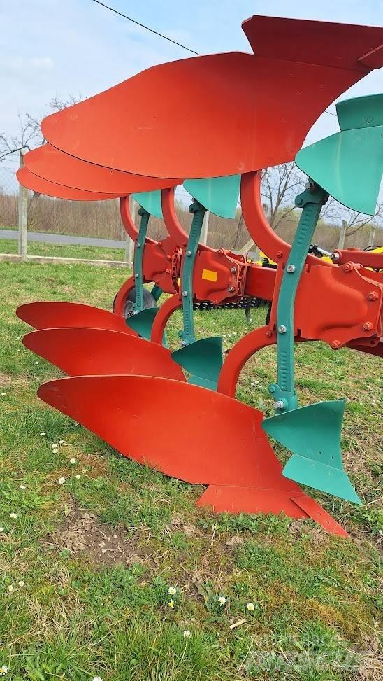 Kverneland 150B/3 Dvojstranné pluhy