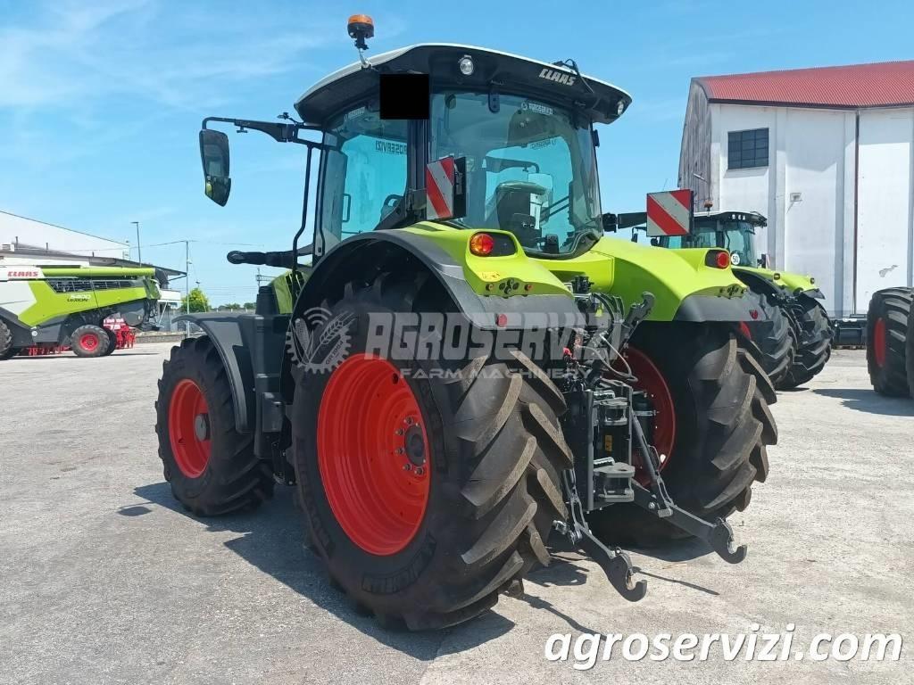 CLAAS Arion 550 Traktory