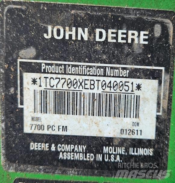 John Deere 7700 Kosačky fervejí