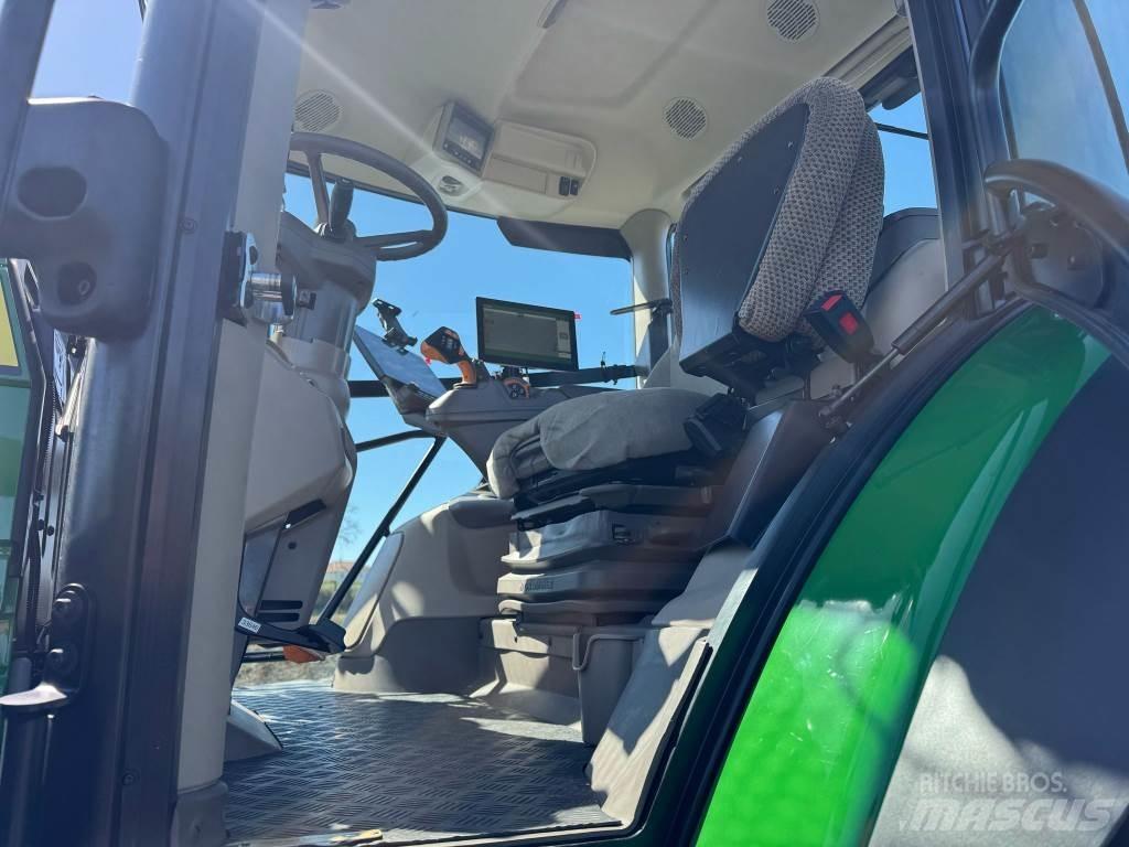 John Deere 6R155 Traktory