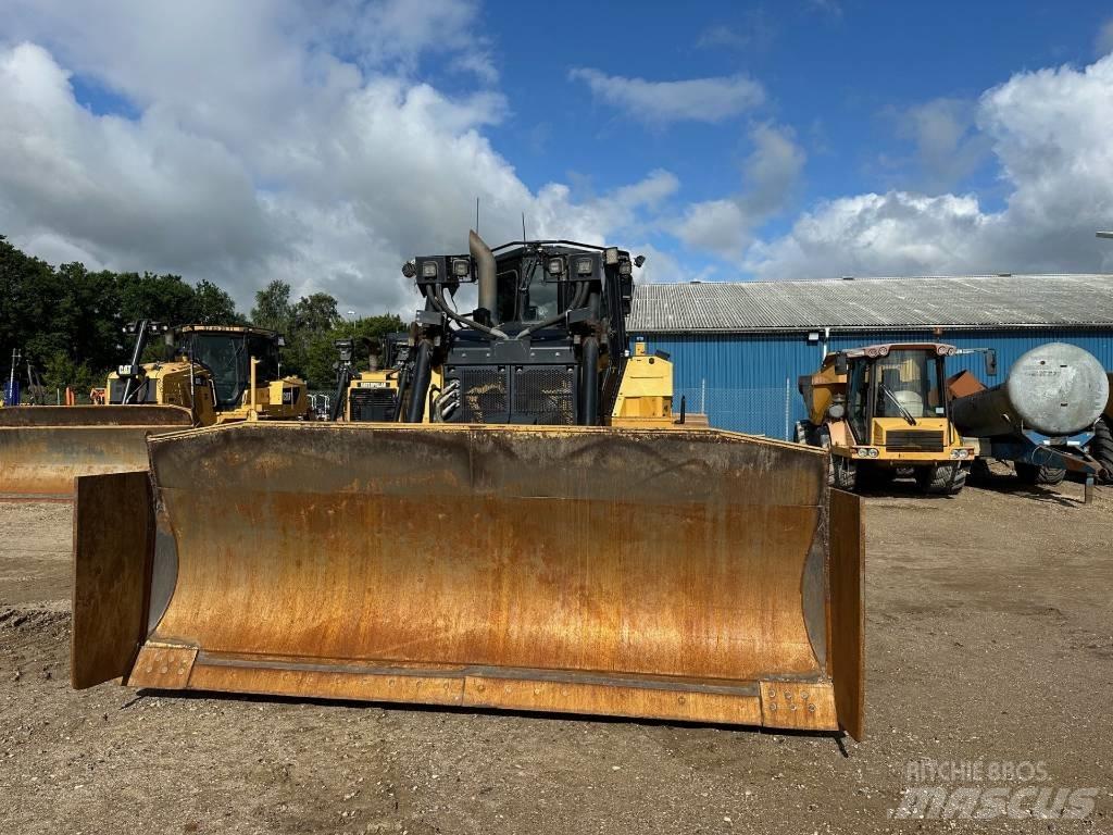 CAT D 6 XE LGP Pásové dozéry