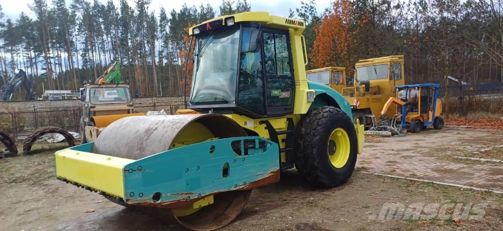 Ammann ASC 110 D Ťahačové valce