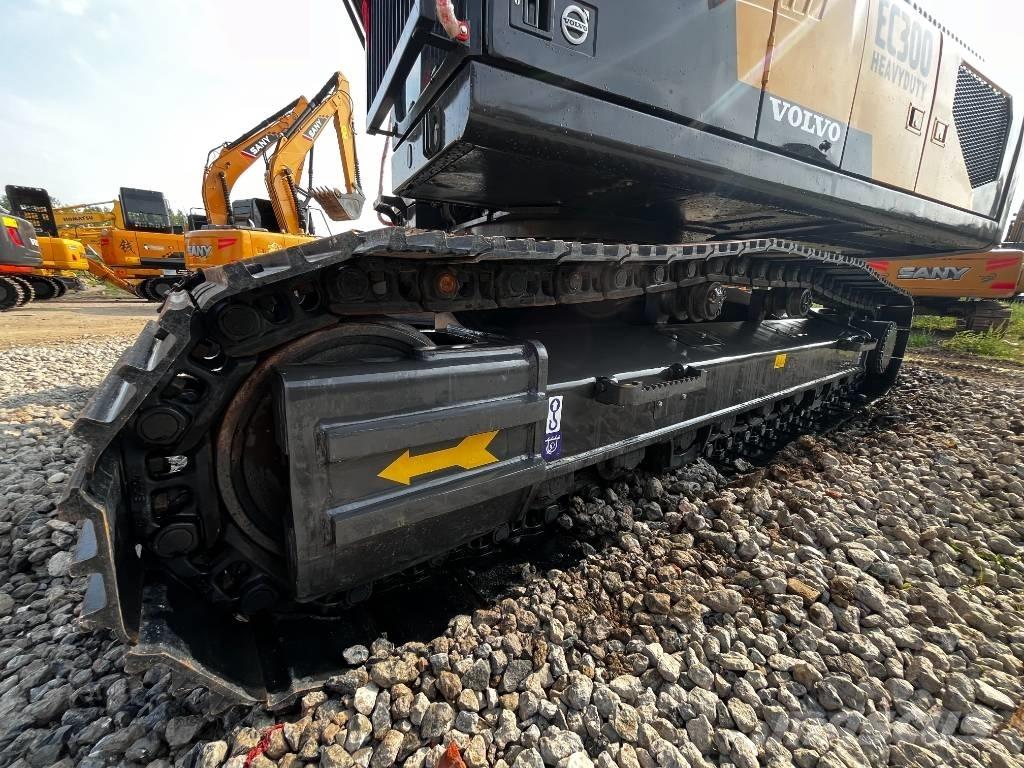 Volvo EC 300 D L Pásové rýpadlá