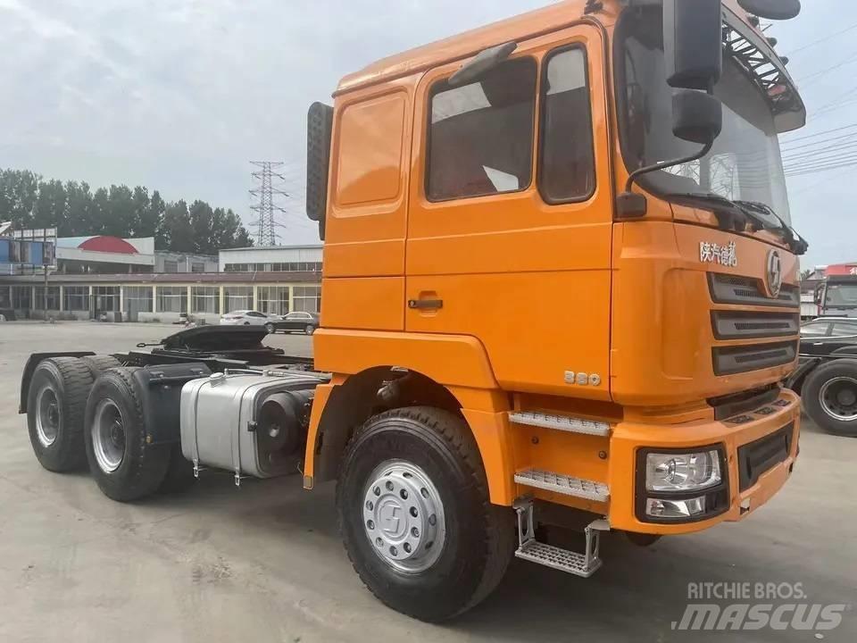 Shacman F3000 6X4 Ťahače