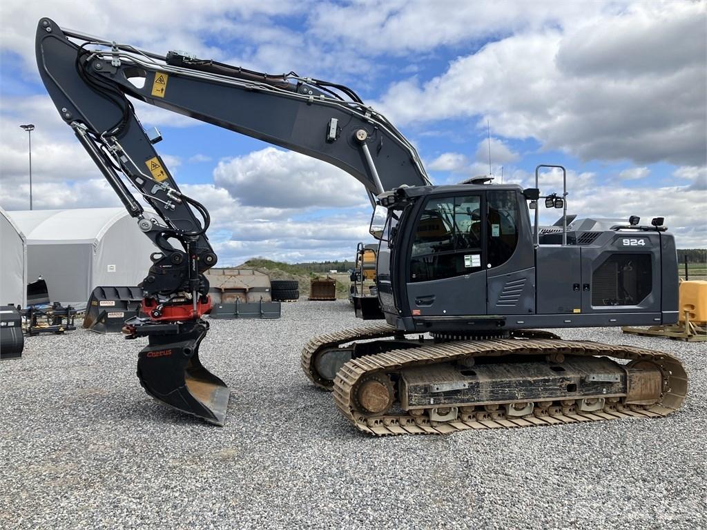Liebherr R924 Pásové rýpadlá