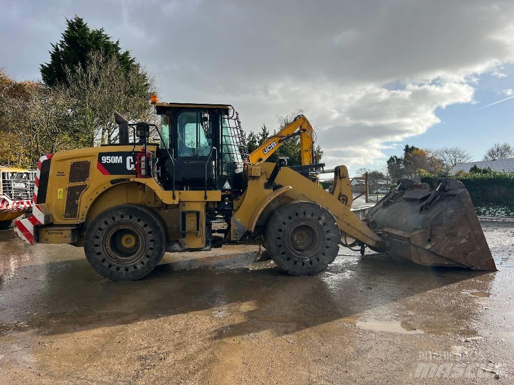 CAT 950 M Kolesové nakladače