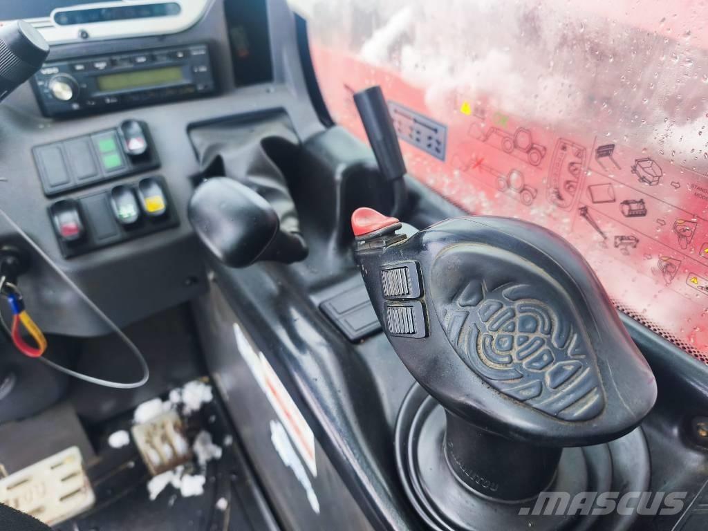 Manitou MT 932 Teleskopické manipulátory