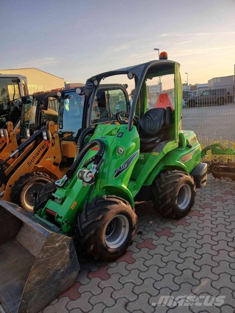 Avant 640i Šmykom riadené nakladače