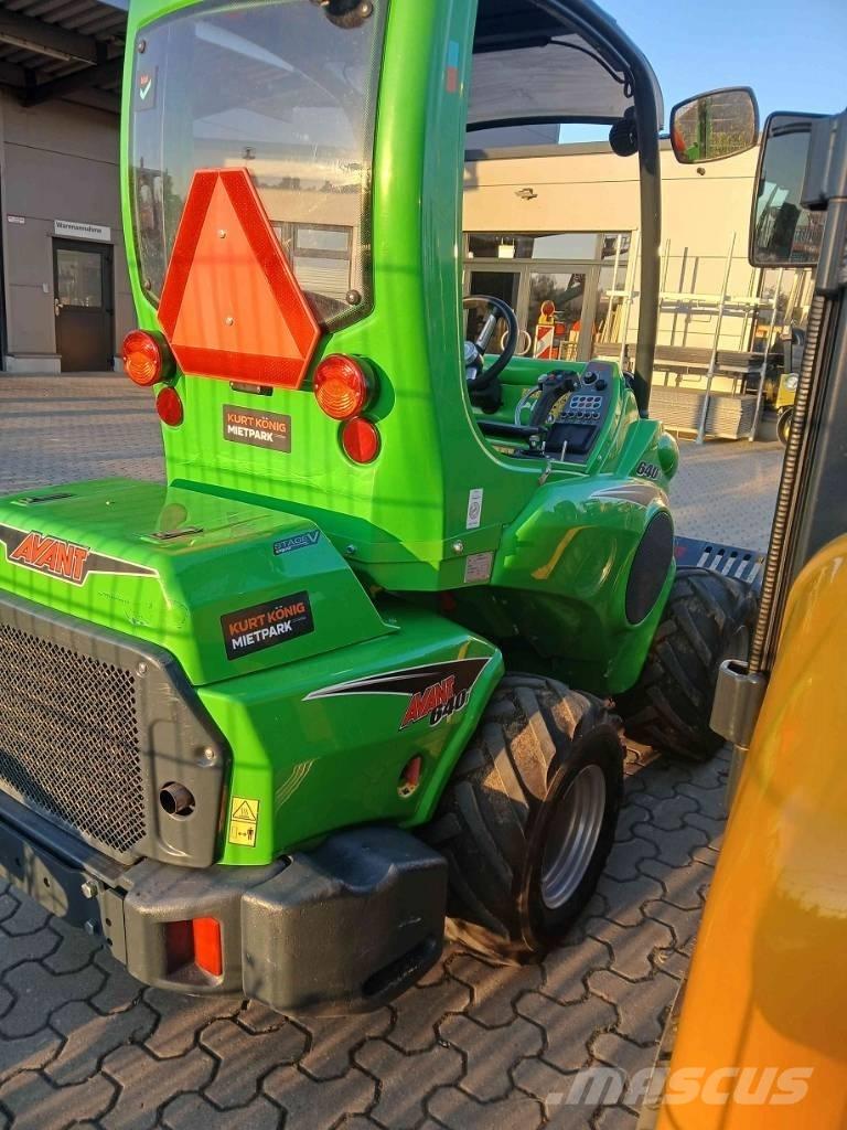 Avant 640i Šmykom riadené nakladače