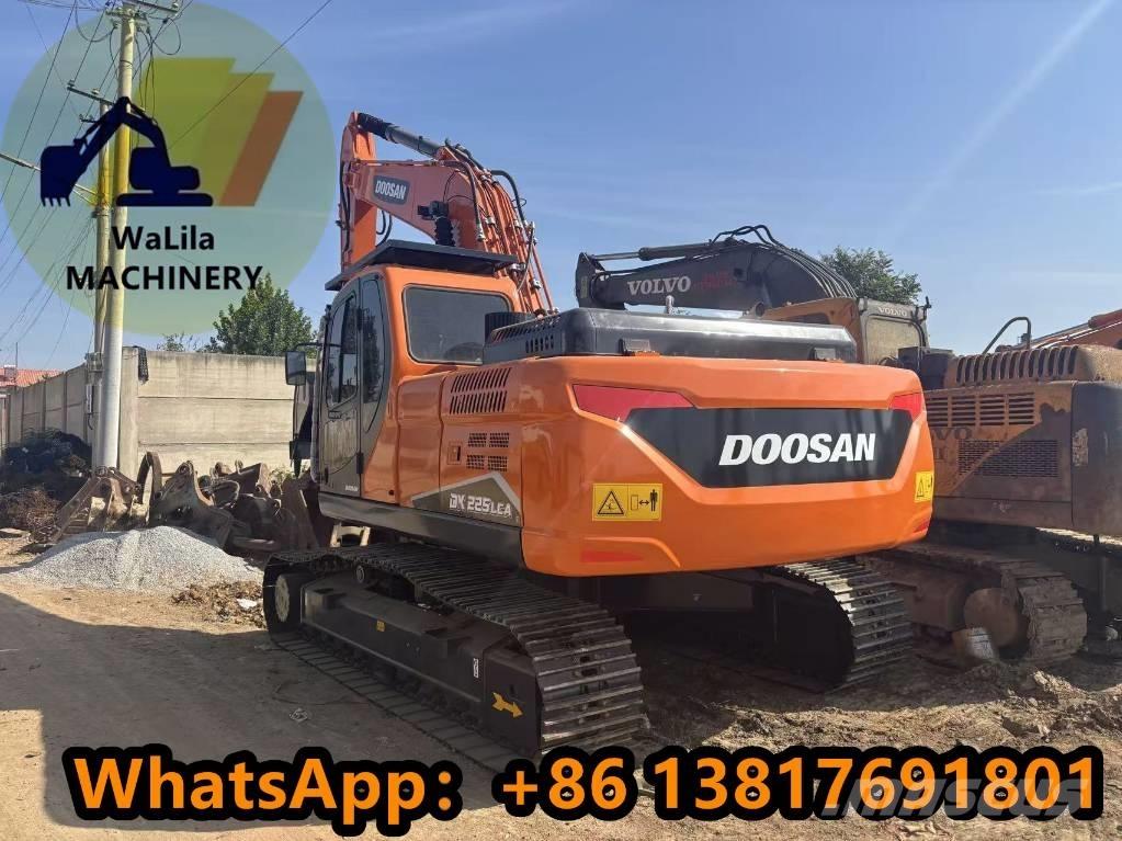 Doosan DX 225 LCA Pásové rýpadlá