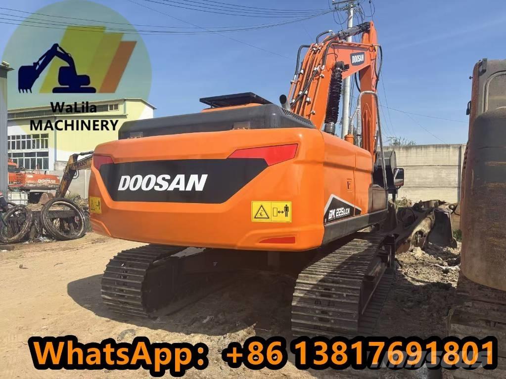 Doosan DX 225 LCA Pásové rýpadlá