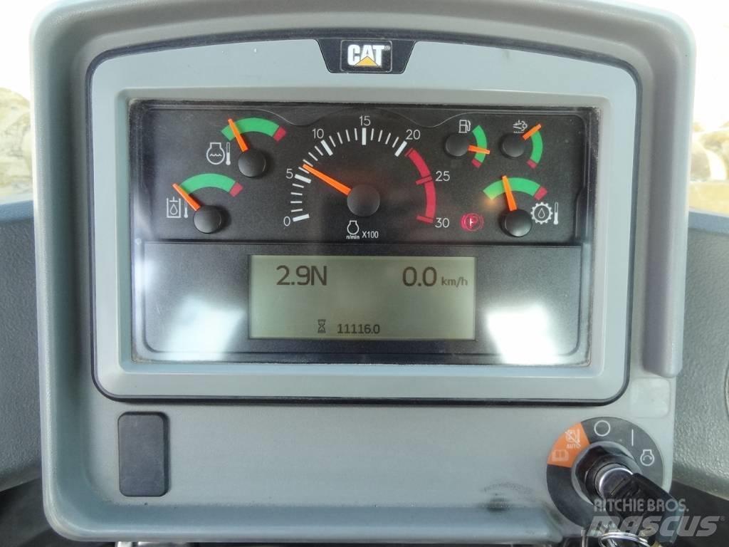 CAT 972 MXE Kolesové nakladače
