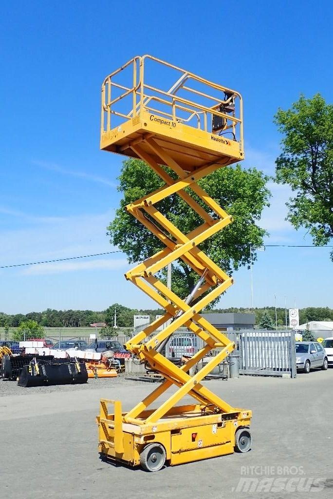 Haulotte Compact 10 Nožnicové zdvíhacie plošiny