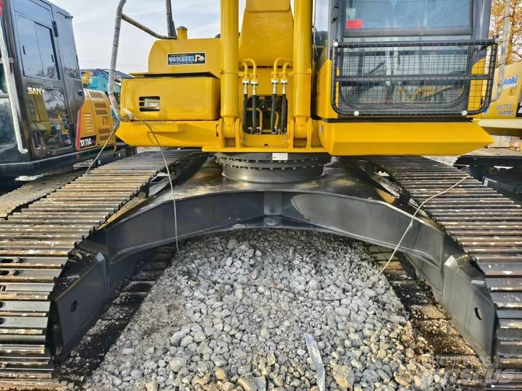 Komatsu PC240-8 Midi rýpadlá 7 t - 12 t