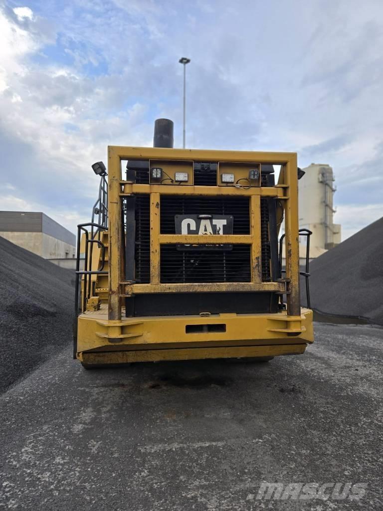 CAT 988 K Kolesové nakladače