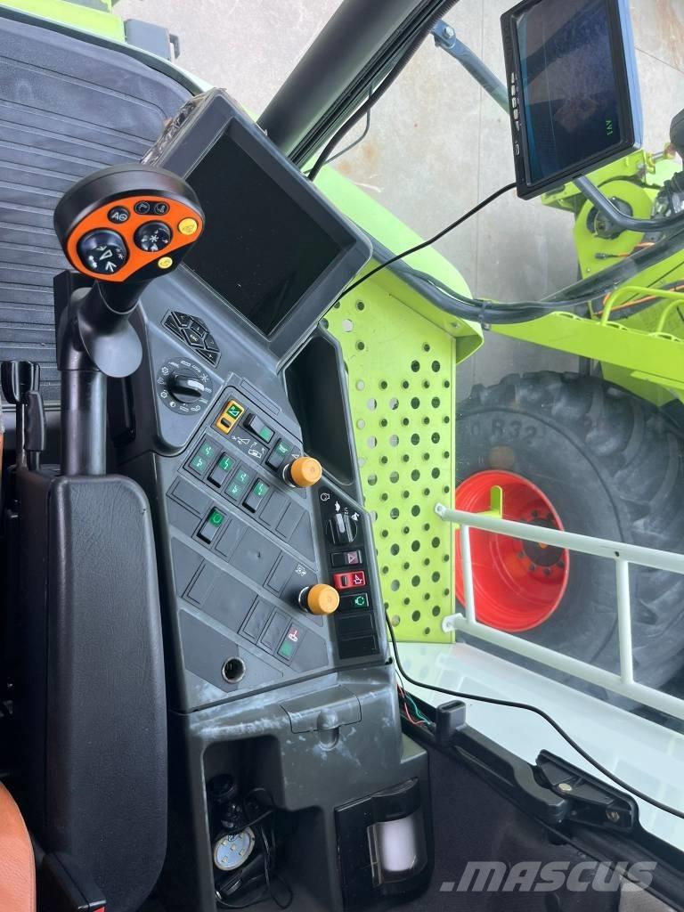CLAAS Lexion 560 TT Kombinované zberacie stroje