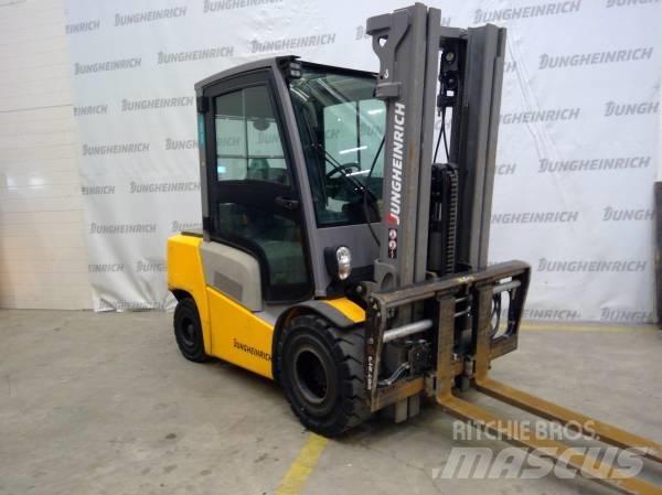 Jungheinrich DFG 430 Dieselové vozíky