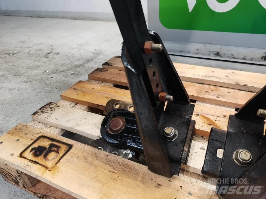 Steyr CVT fender Pneumatiky, kolesá a ráfiky