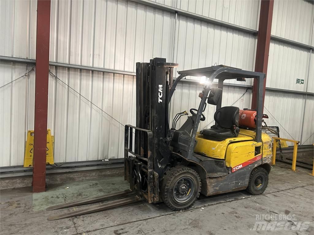 TCM FG25T3 LPG vozíky