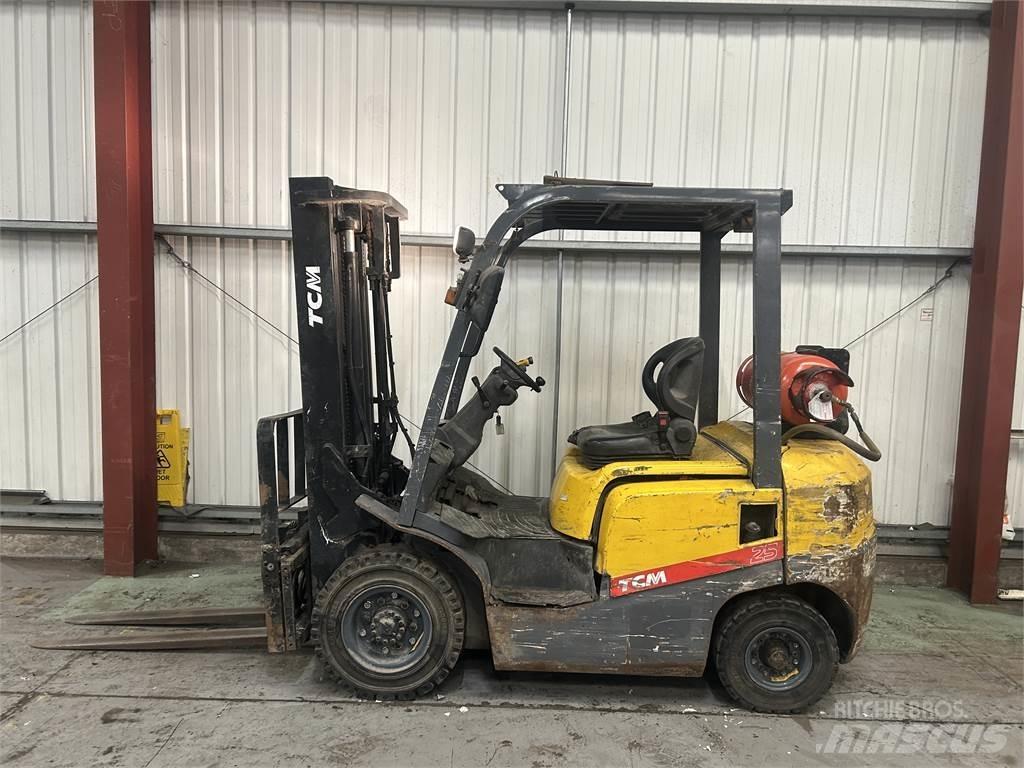 TCM FG25T3 LPG vozíky