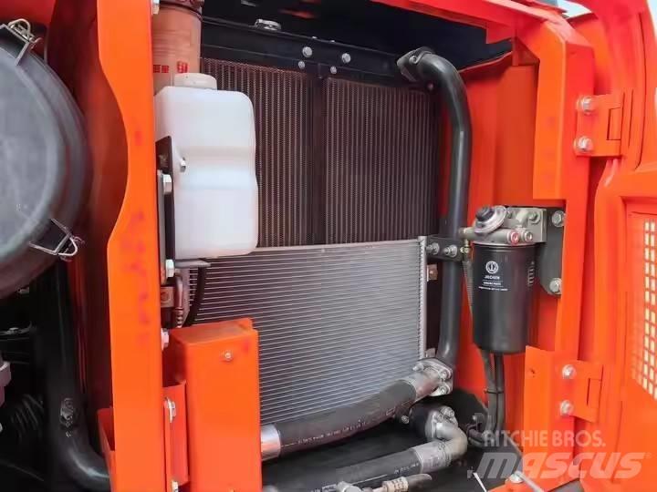 Doosan DX150 Pásové rýpadlá